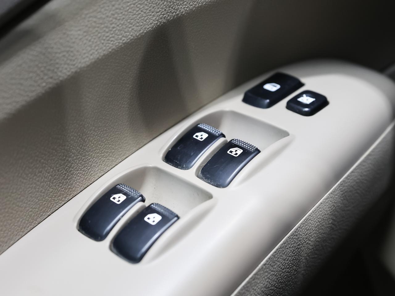 2009 Kia Sedona LX 7-Passenger Cranberry PA