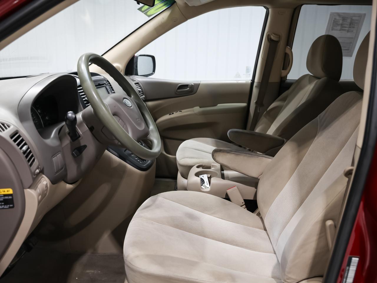 2009 Kia Sedona LX 7-Passenger Cranberry PA