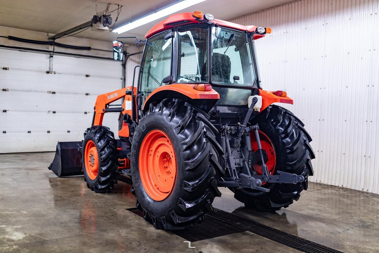 2009 Kubota M9540D MFWD Tractor Loader Bucket Diesel Red Deer AB