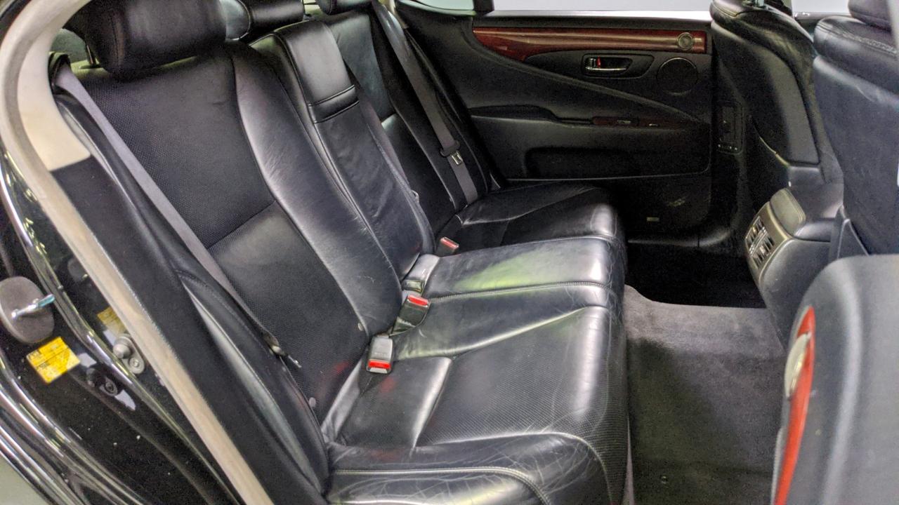 2009 Lexus LS 460 AWD  Glendale Heights IL