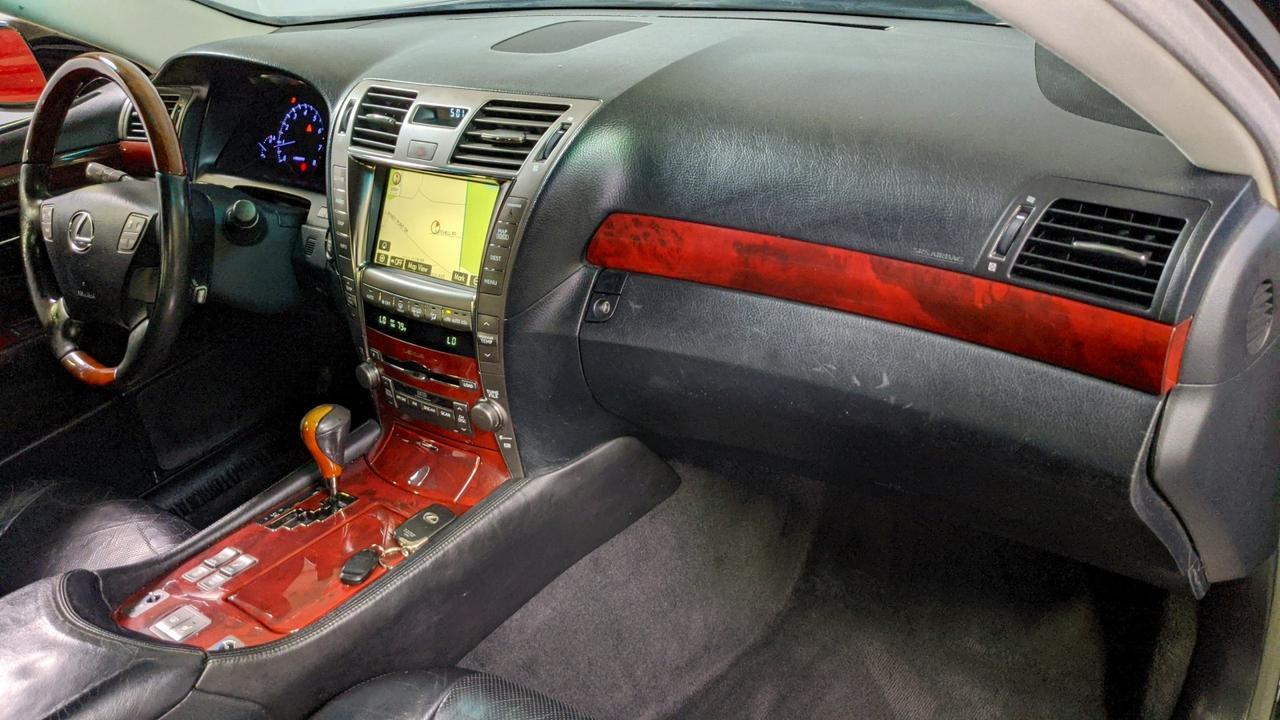 2009 Lexus LS 460 AWD  St. Charles  IL