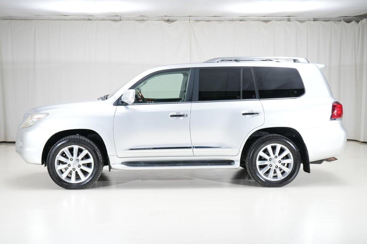 2009 Lexus LX 570 4WD 8-Passenger