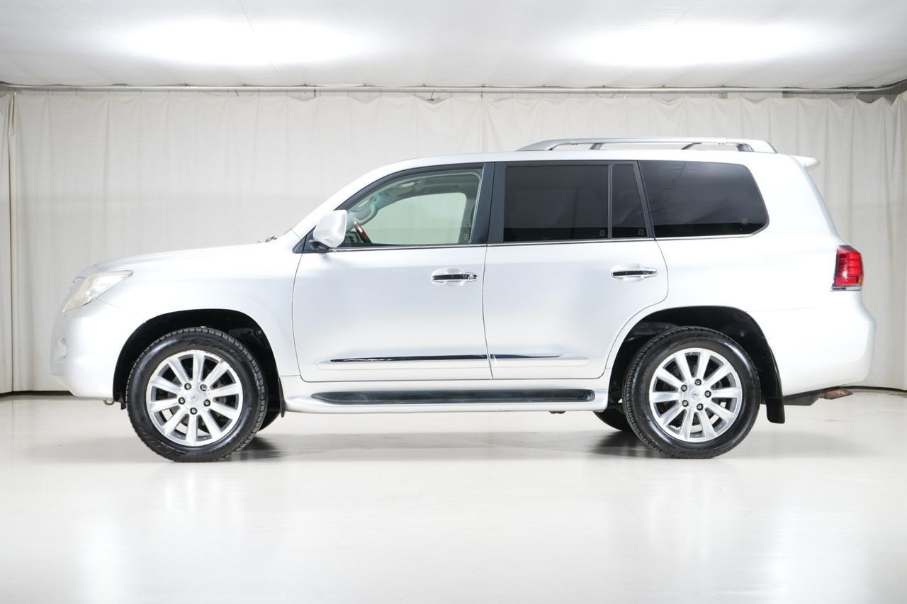 2009 Lexus LX 570 4WD 8-Passenger