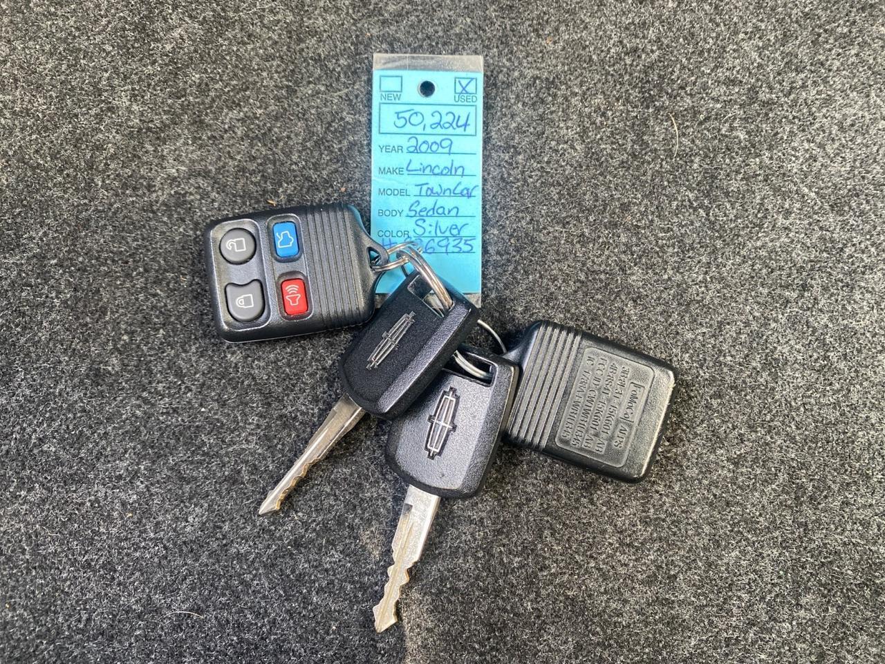 2009 Lincoln Town Car Signature Limited LOW MILES 50,225 Pompano Beach FL