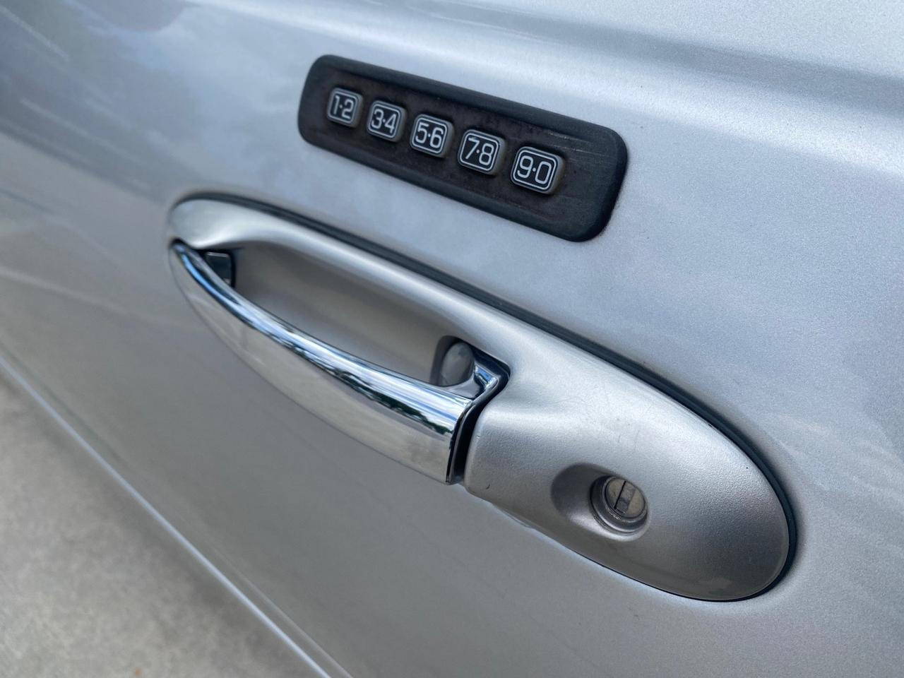 2009 Lincoln Town Car Signature Limited LOW MILES 50,225 Pompano Beach FL