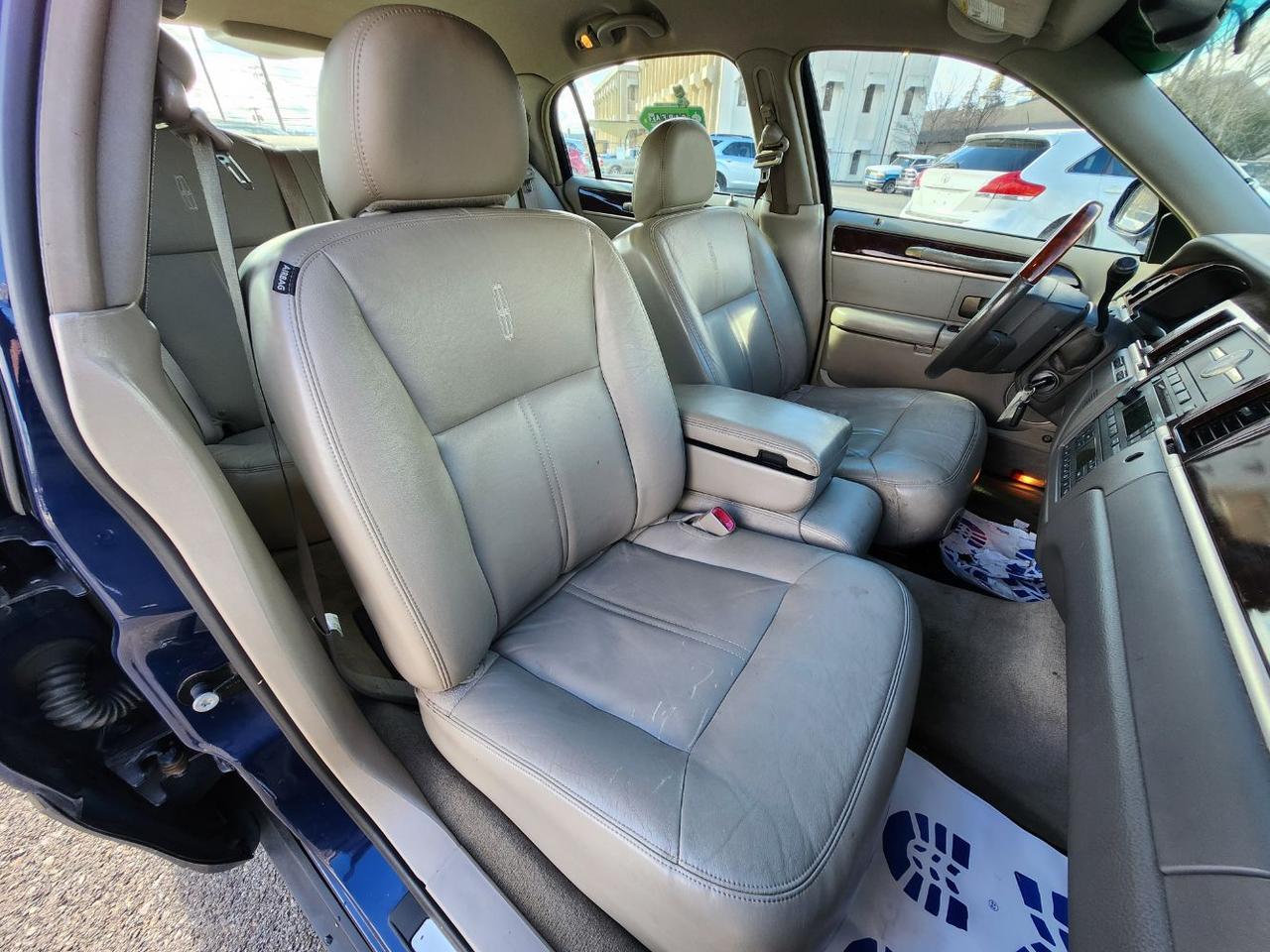 2009 Lincoln Town Car Signature Limited Spokane WA