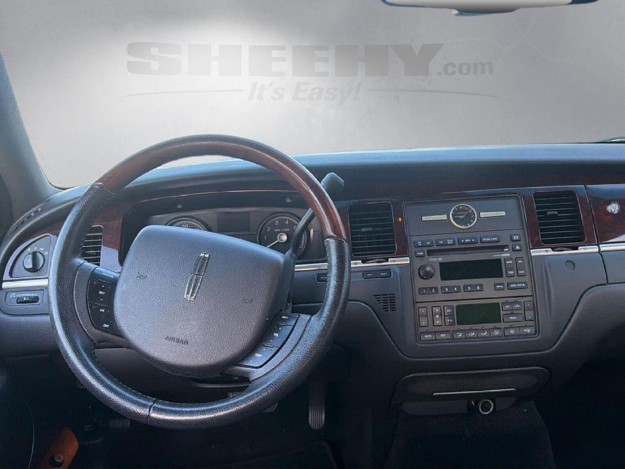 2009 Lincoln Town Car Signature Limited Gaithersburg MD