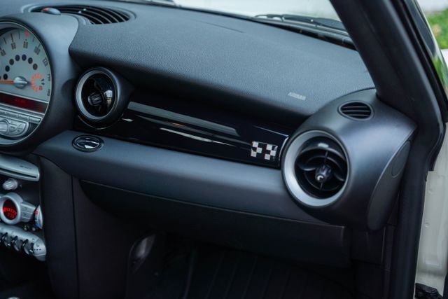 2009 MINI John Cooper Works Base Paramus NJ