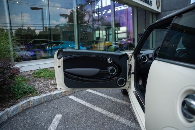 2009 MINI John Cooper Works Base Paramus NJ