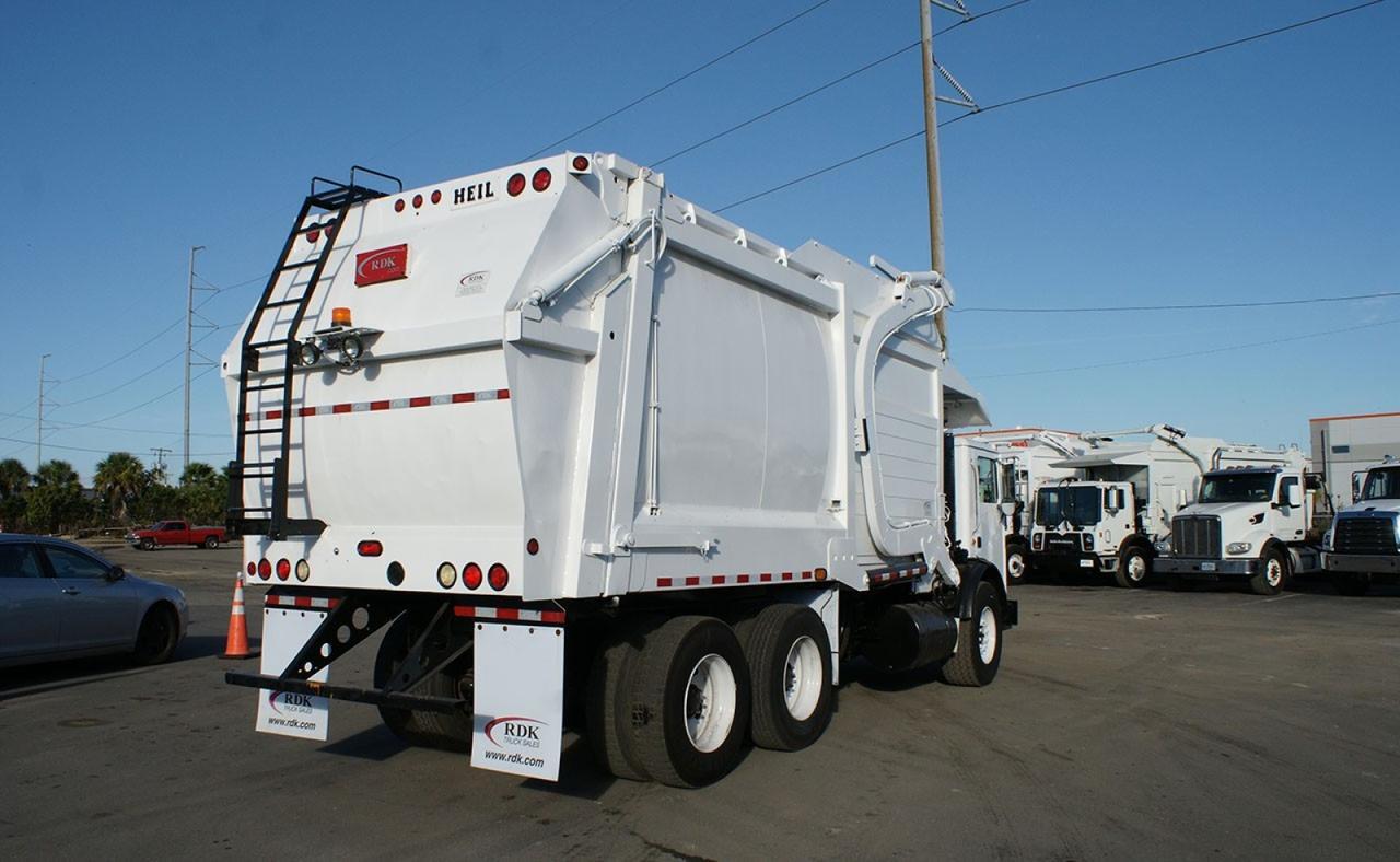 2009 Mack MRU613 35 yd Heil Front Loader Garbage Truck
