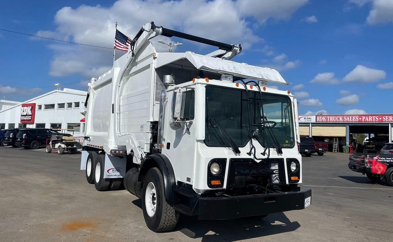 2009 Mack MRU613 35 yd Heil Front Loader Garbage Truck Tampa FL
