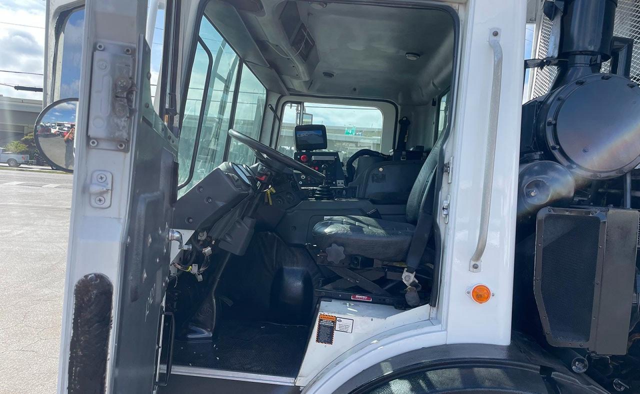 2009 Mack MRU613 35 yd Heil Front Loader Garbage Truck Tampa FL