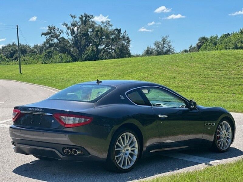 2009 Maserati GRANTURISMO S LOW MILES ICE COLD AC RUNS GREAT V8 EXTRA CLEAN FREE SHIPPING IN FLORIDA Sarasota FL
