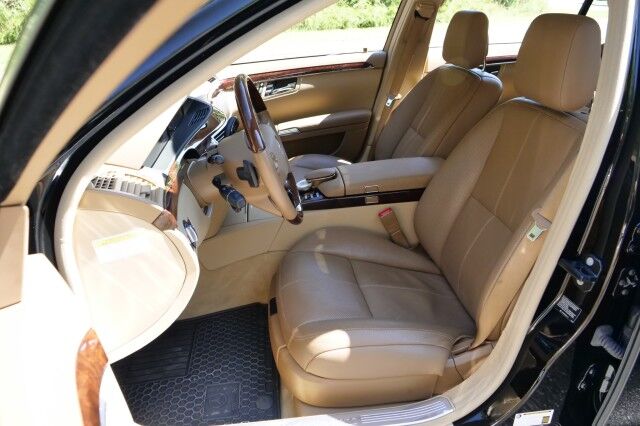 2009 Mercedes-Benz S-550 4Matic / 5.5L V8 / Sunroof / Cooled Seats! High Point NC