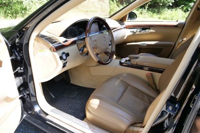 2009 Mercedes-Benz S-550 4Matic / 5.5L V8 / Sunroof / Cooled Seats! High Point NC