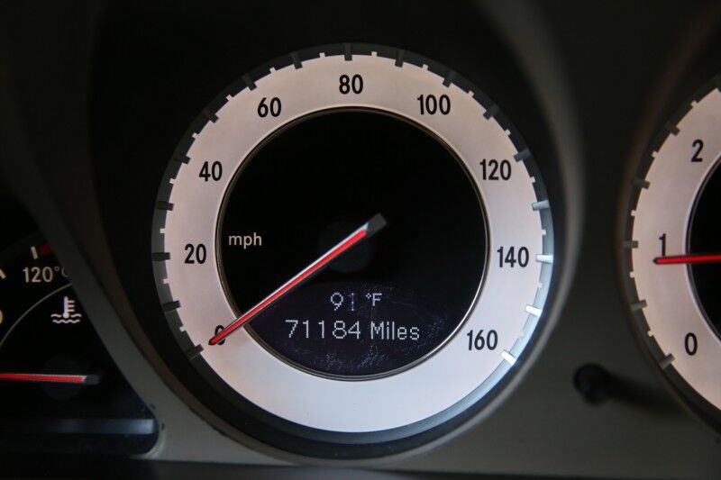 2009 Mercedes-Benz SL-Class V8 Plainview NY