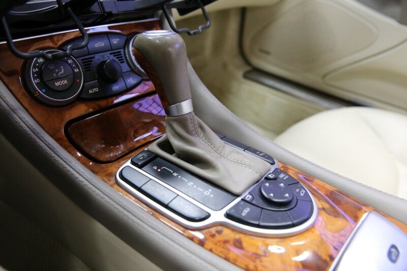 2009 Mercedes-Benz SL-Class V8 Plainview NY