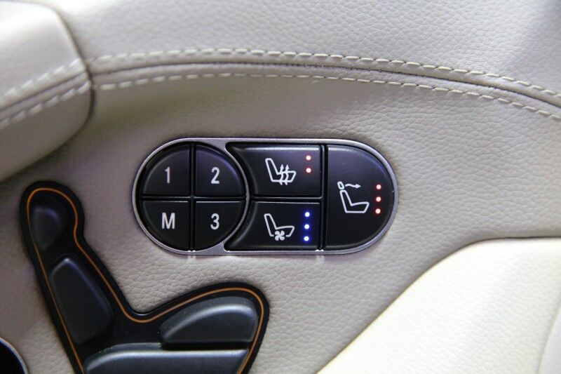 2009 Mercedes-Benz SL-Class V8 Plainview NY