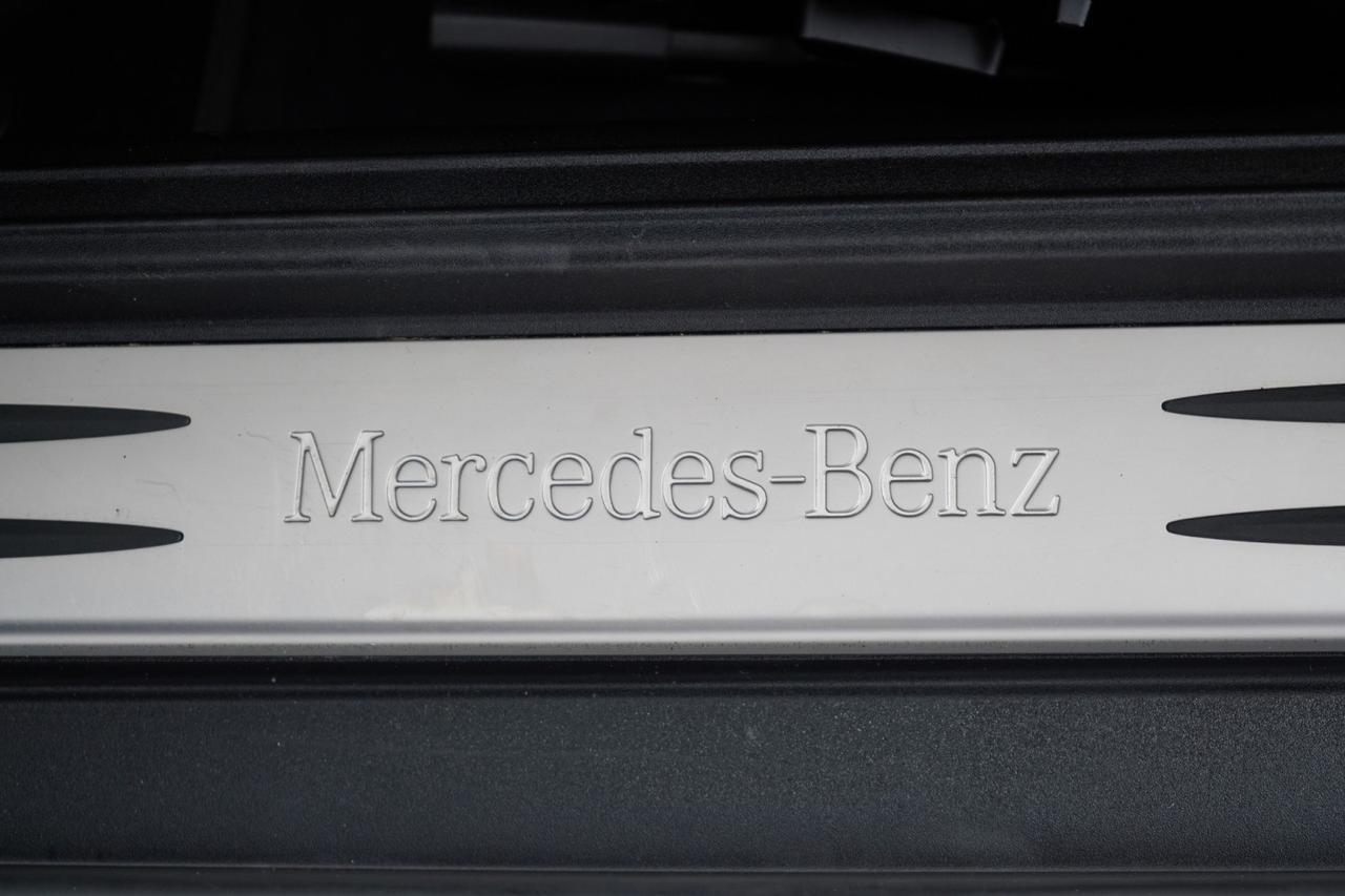 2009 Mercedes-Benz SLK 300 AUTOMATIC LEATHER SEATS DUAL POWER SEATS CRUISE CONTROL ALLOY WHEELS Carrollton TX