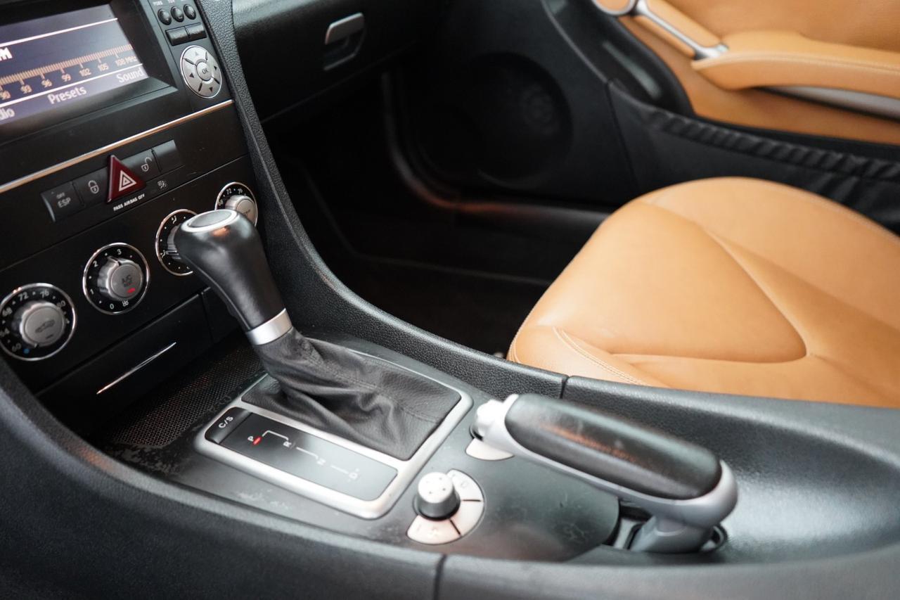 2009 Mercedes-Benz SLK 300 AUTOMATIC LEATHER SEATS DUAL POWER SEATS CRUISE CONTROL ALLOY WHEELS Carrollton TX