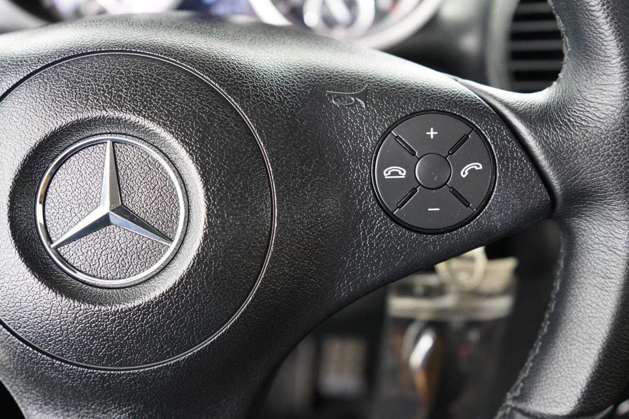 2009 Mercedes-Benz SLK 300 AUTOMATIC LEATHER SEATS DUAL POWER SEATS CRUISE CONTROL ALLOY WHEELS Carrollton TX