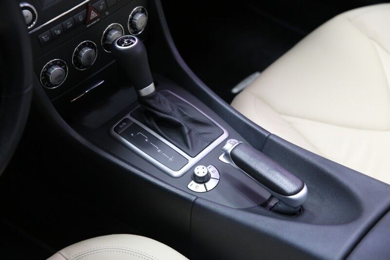 2009 Mercedes-Benz SLK-Class 3.5L Plainview NY