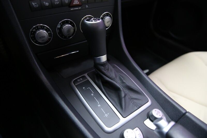 2009 Mercedes-Benz SLK-Class 3.5L Plainview NY