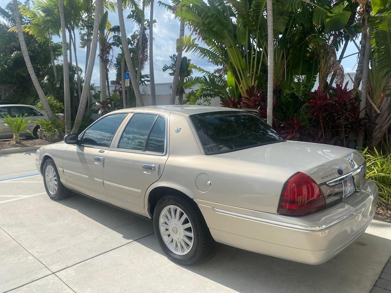 2009 Mercury Grand Marquis LS 1 FL LOW MILES 50,955 Pompano Beach FL