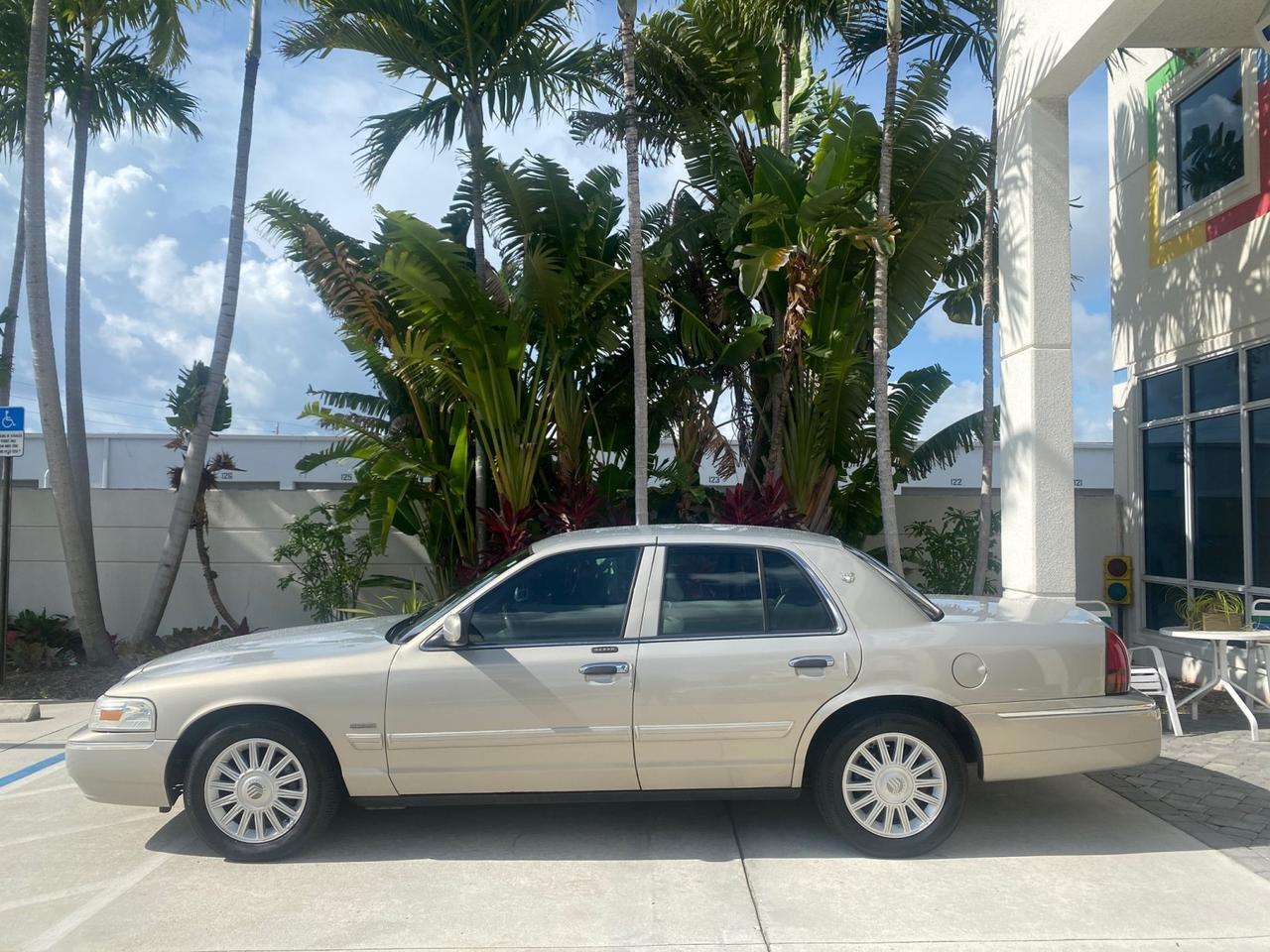 2009 Mercury Grand Marquis LS 1 FL LOW MILES 50,955 Pompano Beach FL