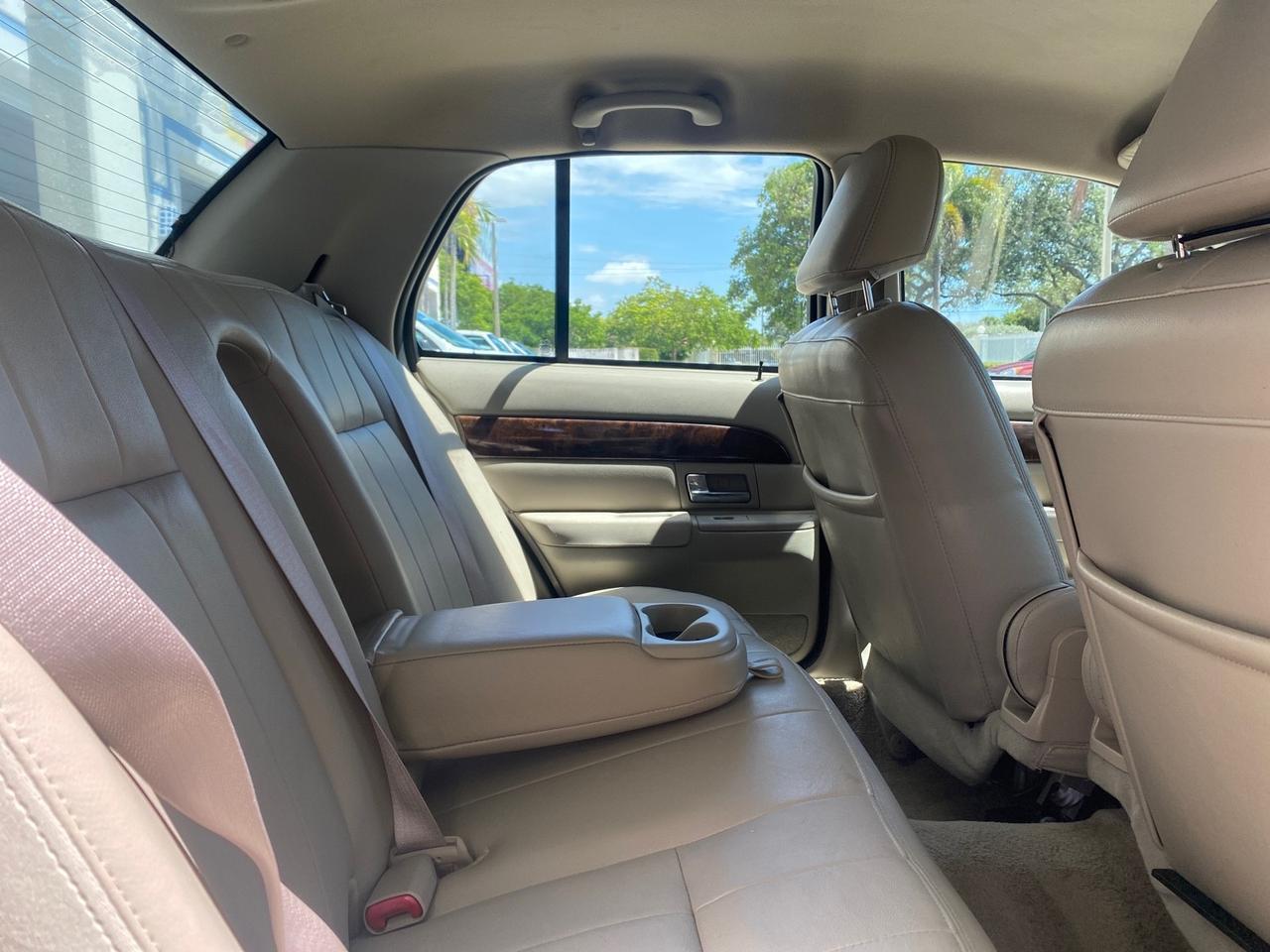 2009 Mercury Grand Marquis LS 1 FL LOW MILES 50,955 Pompano Beach FL