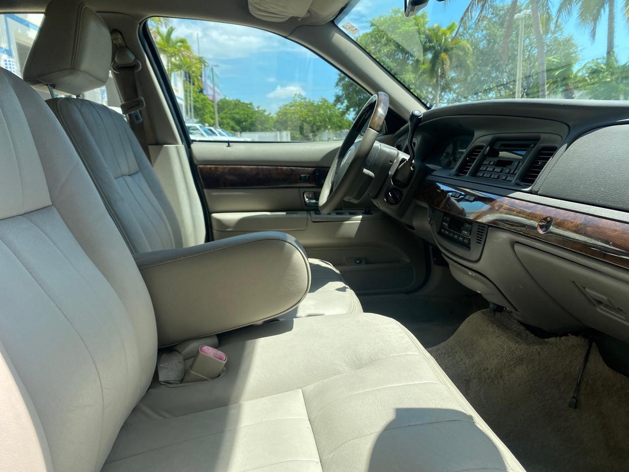 2009 Mercury Grand Marquis LS 1 FL LOW MILES 50,955 Pompano Beach FL