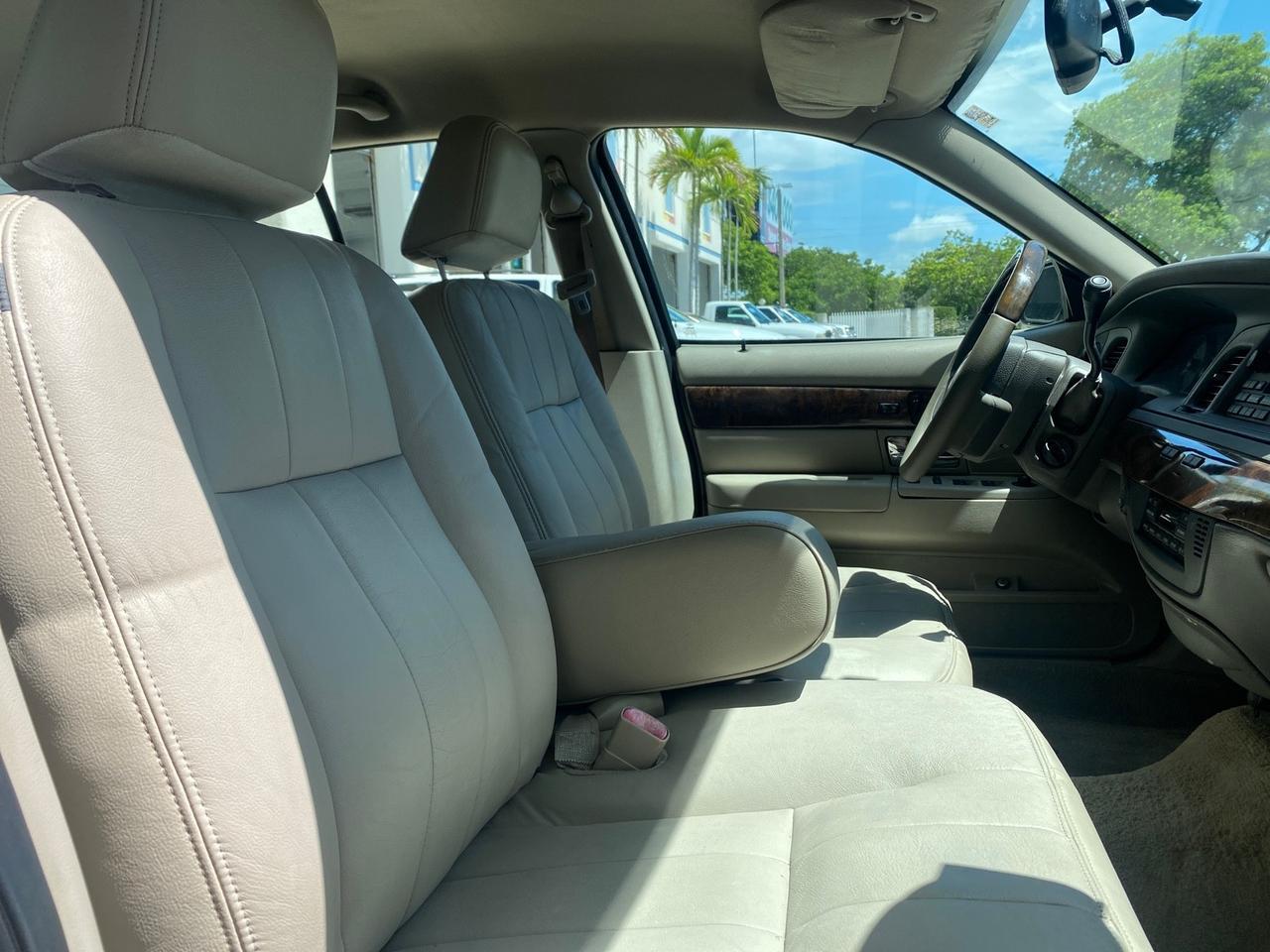 2009 Mercury Grand Marquis LS 1 FL LOW MILES 50,955 Pompano Beach FL