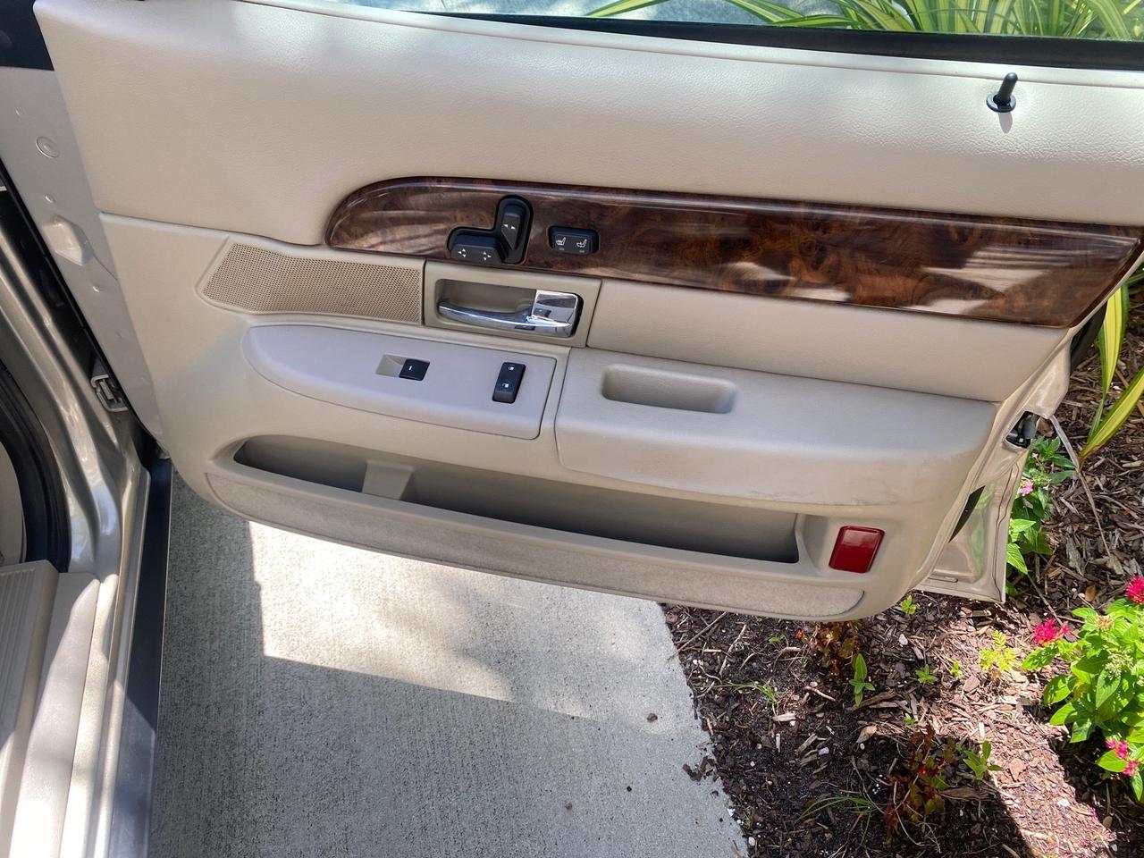 2009 Mercury Grand Marquis LS 1 FL LOW MILES 50,955 Pompano Beach FL