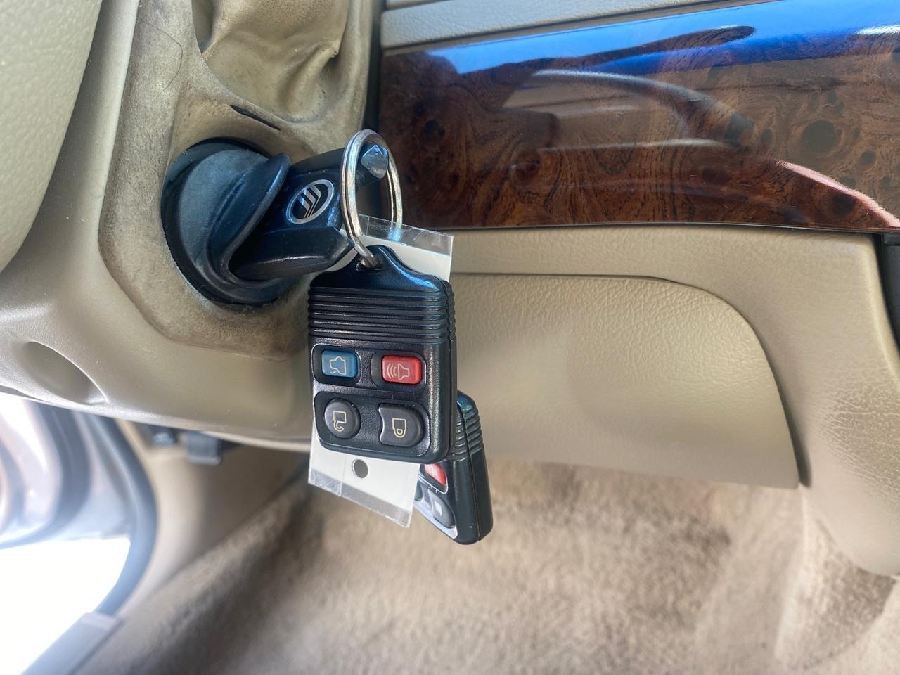 2009 Mercury Grand Marquis LS LOW MILES 54,807 Pompano Beach FL