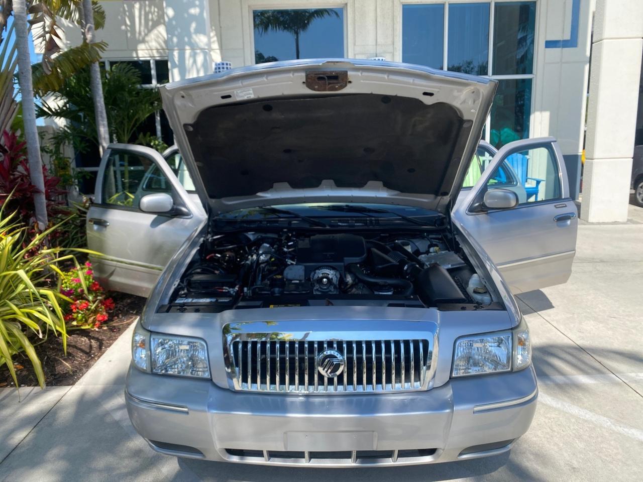 2009 Mercury Grand Marquis LS LOW MILES 54,807 Pompano Beach FL