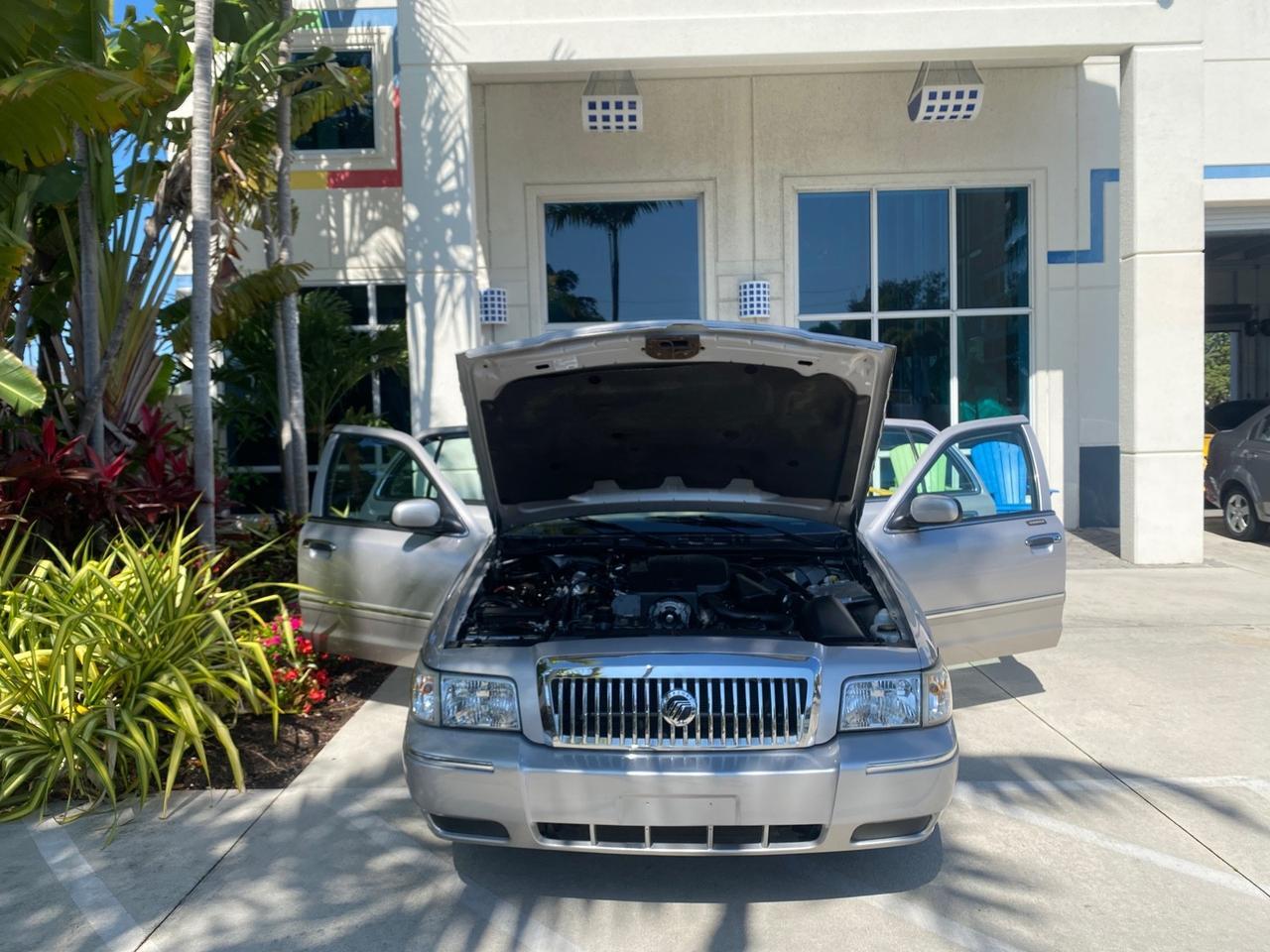 2009 Mercury Grand Marquis LS LOW MILES 54,807 Pompano Beach FL