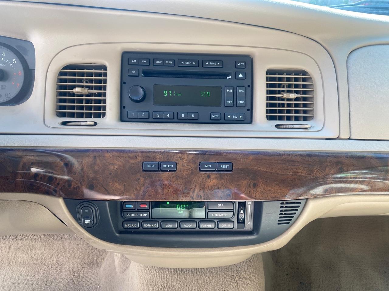 2009 Mercury Grand Marquis LS LOW MILES 54,807 Pompano Beach FL