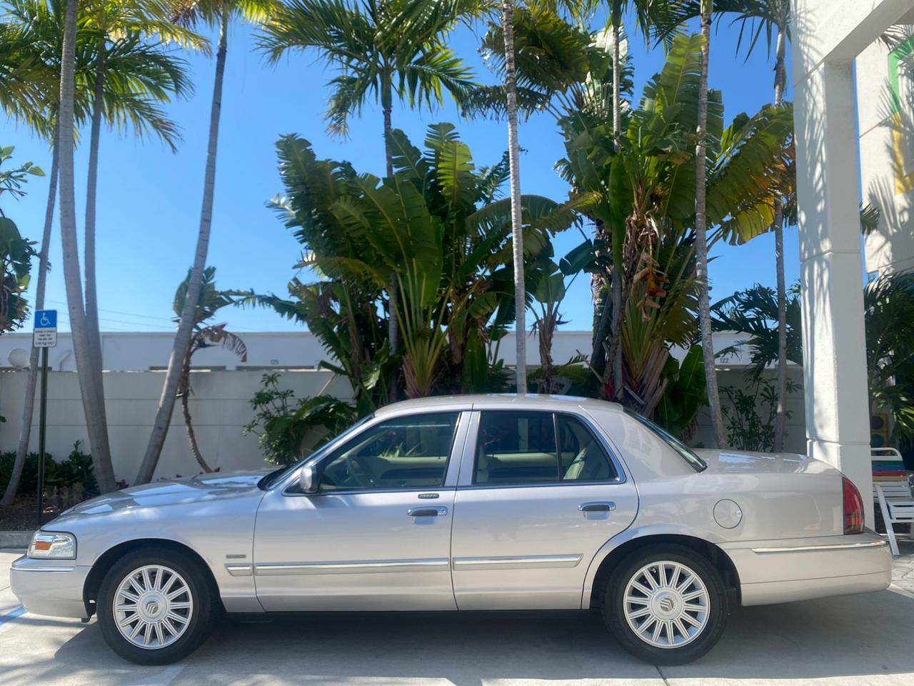 2009 Mercury Grand Marquis LS LOW MILES 54,807 Pompano Beach FL