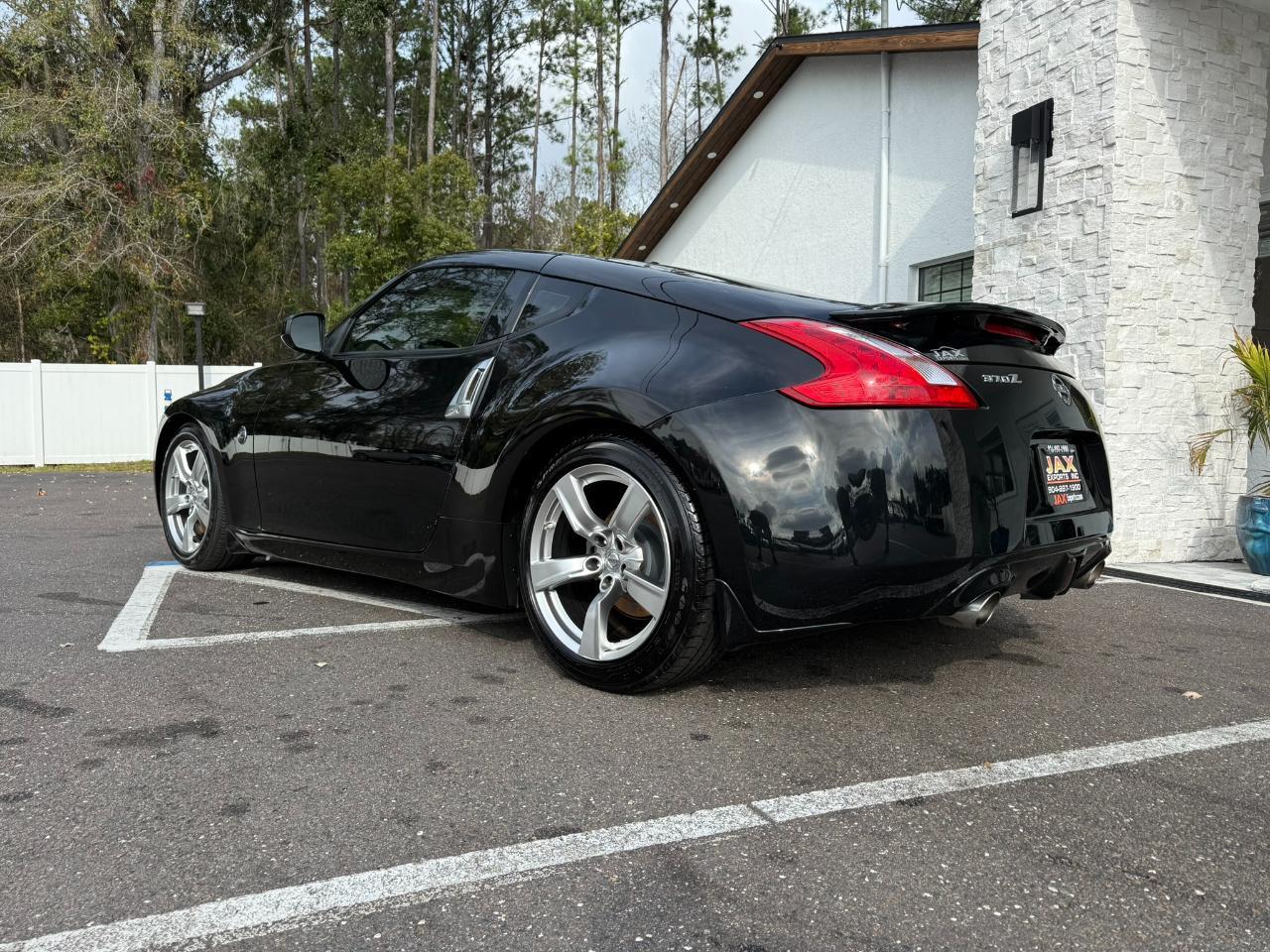2009 Nissan 370Z 2dr Cpe Man Touring