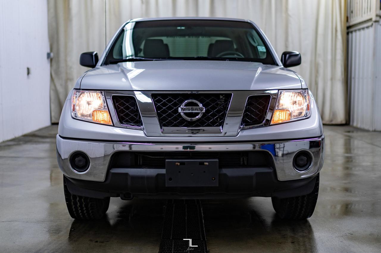 2009 Nissan Frontier 4x4 Crew Cab SE Manual Red Deer AB