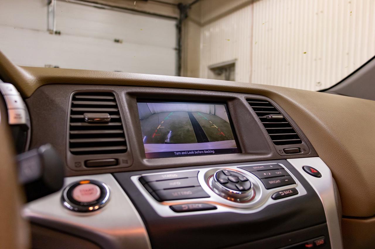 2009 Nissan Murano AWD LE Leather Roof BCam Red Deer AB