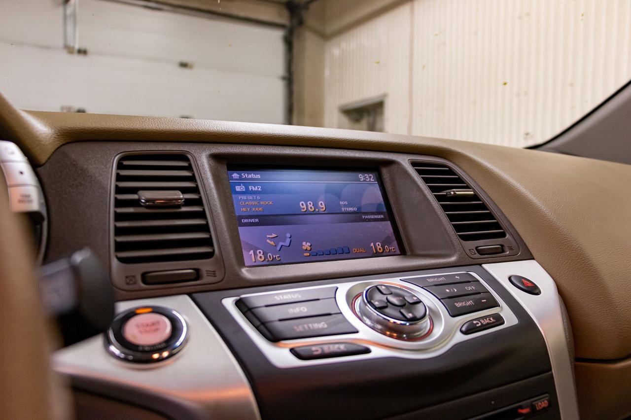 2009 Nissan Murano AWD LE Leather Roof BCam Red Deer AB