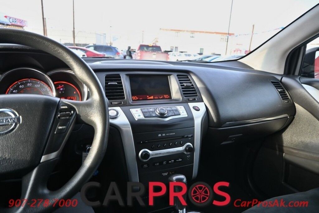 2009 Nissan Murano S - All Wheel Drive - Power Windows & Door Locks - Power Side Mirrors - Keyless Entry & Push To Start - 6 Speaker audio w/ AUX/CD - Dual Climate Control - Alloy Wheels Anchorage AK