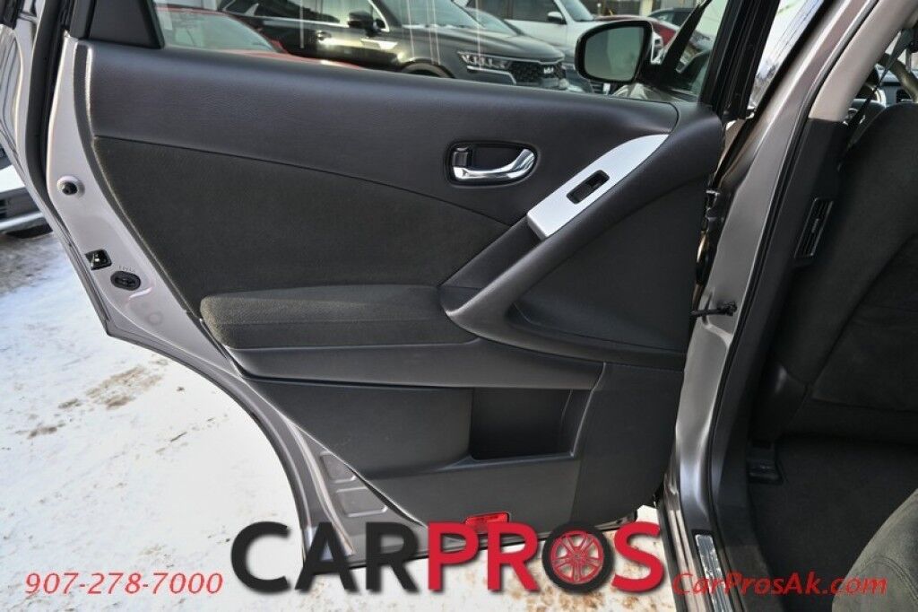 2009 Nissan Murano S - All Wheel Drive - Power Windows & Door Locks - Power Side Mirrors - Keyless Entry & Push To Start - 6 Speaker audio w/ AUX/CD - Dual Climate Control - Alloy Wheels Anchorage AK