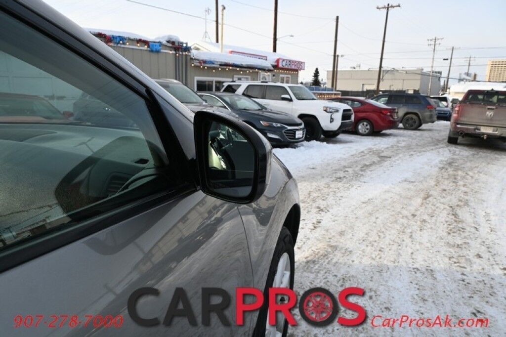 2009 Nissan Murano S - All Wheel Drive - Power Windows & Door Locks - Power Side Mirrors - Keyless Entry & Push To Start - 6 Speaker audio w/ AUX/CD - Dual Climate Control - Alloy Wheels Anchorage AK