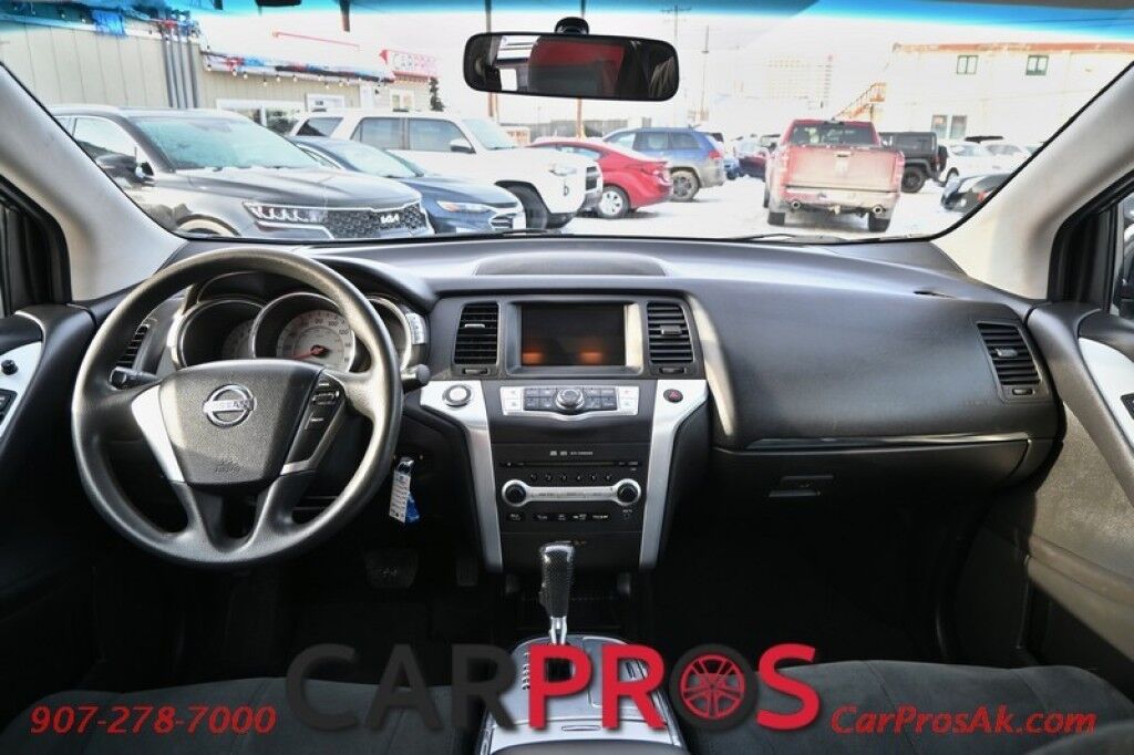 2009 Nissan Murano S - All Wheel Drive - Power Windows & Door Locks - Power Side Mirrors - Keyless Entry & Push To Start - 6 Speaker audio w/ AUX/CD - Dual Climate Control - Alloy Wheels Anchorage AK