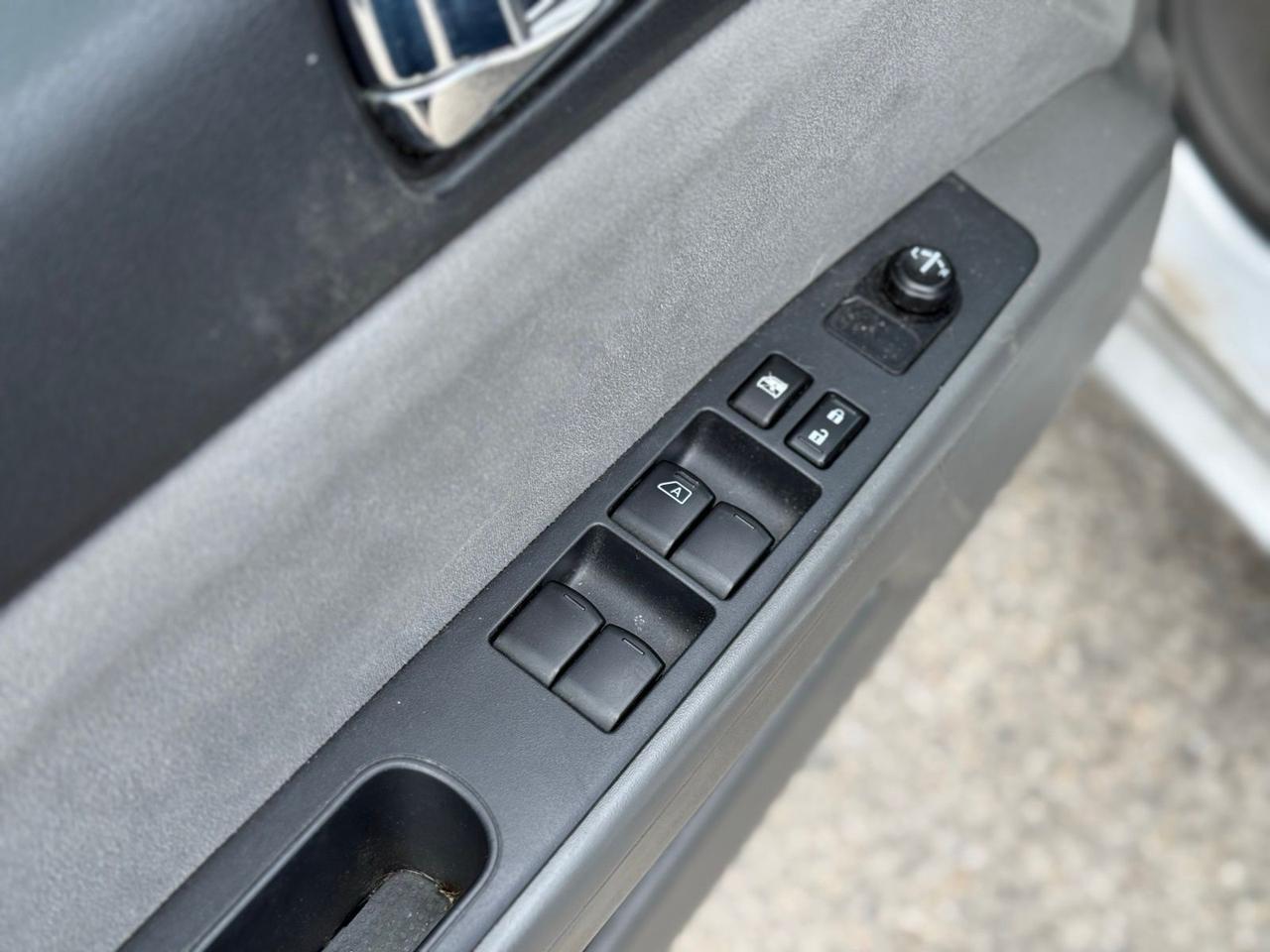 2009 Nissan Sentra 2.0 S Crestwood KY