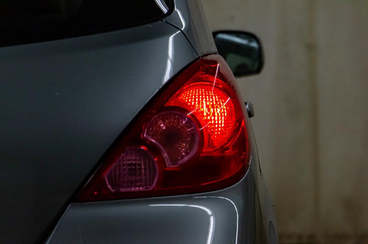 2009 Nissan Versa 1.8 S Hatchback Red Deer AB