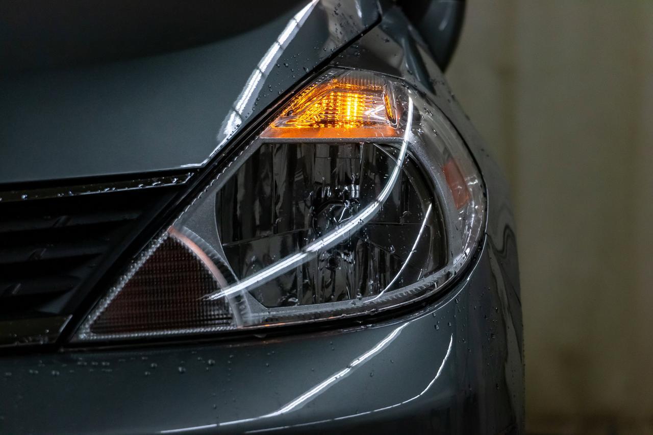 2009 Nissan Versa 1.8 S Hatchback Red Deer AB