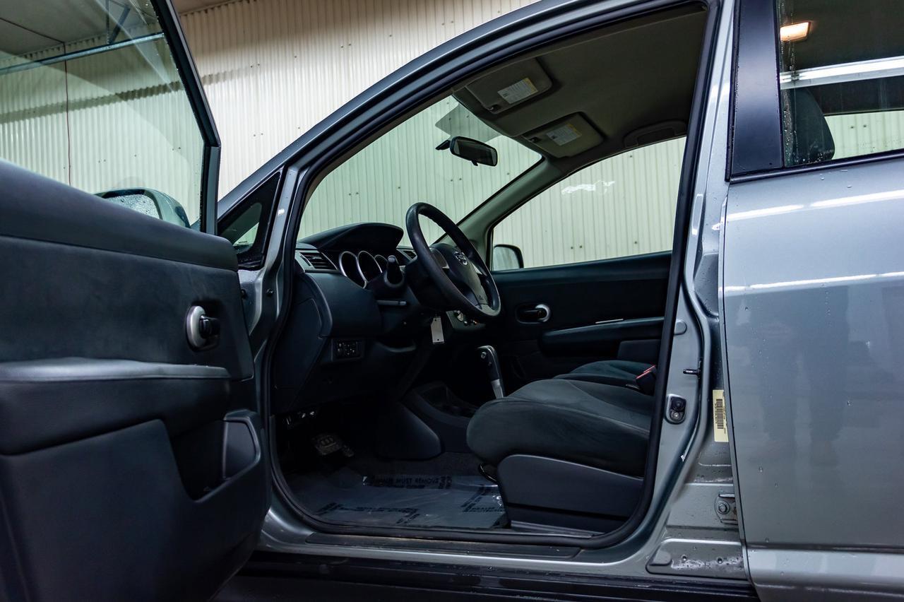 2009 Nissan Versa 1.8 S Hatchback Red Deer AB